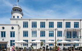 Hotel De Zeevaartschool